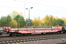 Samms 31 80 4852 355-5 Bf Schönefeld (bei Berlin).jpg