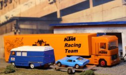 racing2.jpg racing2.jpg