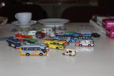 holzautos1.jpg holzautos1.jpg