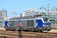 248 002-8 Bf Dresden Hbf.jpg