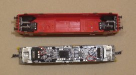 Roco 371 innen (1).JPG