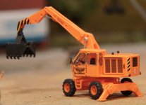 Bagger T174-2 orange (4).JPG