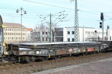Samms 31 80 4863 654-8 Bf Dresden Hbf.jpg