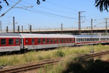 104_und der klimatisierde ,behindertengerechte Bvcmbz 249.1 61 80 59-90 052-1, mit MD 523 Dreh...JPG