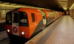 GLASGOW_SUBWAY_BUCHANAN_STREET_SCOTLAND_SEP_2013_(9689698808).jpg