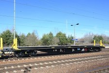 Slps 37 80 4727 043-4 Bf Schönefeld (bei Berlin).jpg