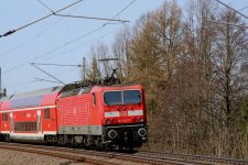 143 821_3_ in Plauen am ehem.Anschlussgleis zur Plamag am 2.4.16, RE 4788 nach Hof_ 095.jpg