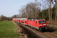 143 821_4_ kommt aus Hof zurück und fährt als RE 4793 nach Dresden,109.jpg