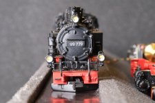 Das Licht liefern kleine 402-er LED in den Lampengehäusen (0,5x1mm).