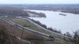 2012.01.22 bei Nierstein Rhein.JPG 2012.01.22 bei Nierstein Rhein.JPG