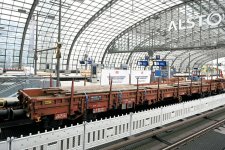 Res 33 87 3945 169-2 Bf Berlin Hauptbahnhof.jpg