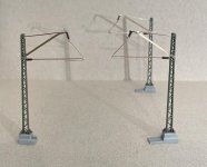 Fahrleitung Altbau-Masten.JPEG Fahrleitung Altbau-Masten.JPEG