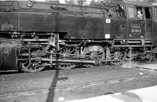 86er   Fahrwerk links.jpg