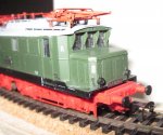 BR244044,04.jpg